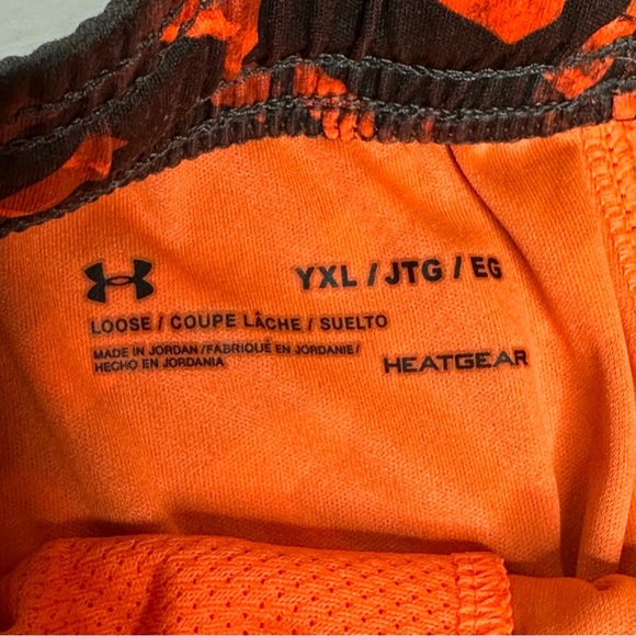 Boys Under Armour Gym/Basketball Shorts Patterned Orange/Black XL - Picture 5 of 5